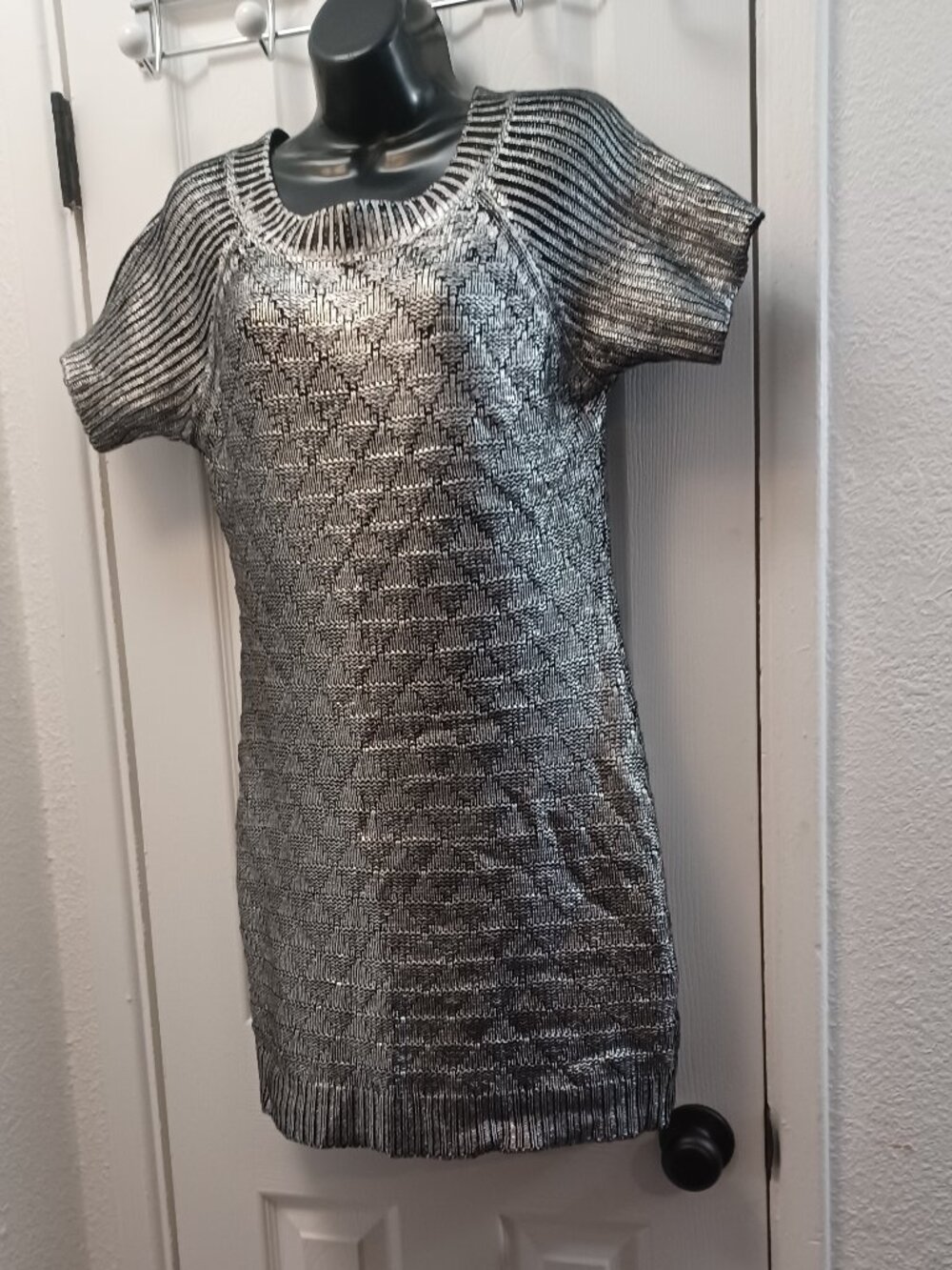 Silver metallic knit dress with textured, wavy pattern #metallic #party